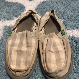 Sanuk slip on shoes